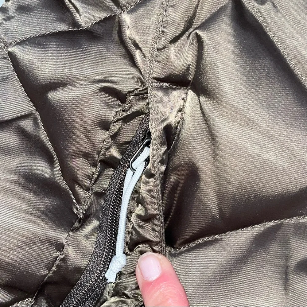 The North Face 550 Bronze Satin Down Puffer Jacket Coat Women’s size Small - Picture 7 of 14